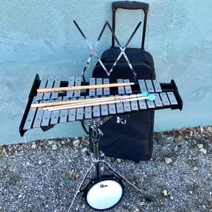 Xylophone (3616 Myers St., Oroville)