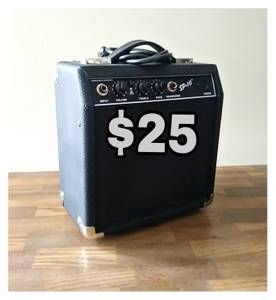 Squier guitar amp (Grayslake)