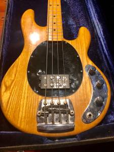 Music Man Stingray Bass 1977 pre Ernie ball B00...