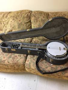 6 string banjo/guitar