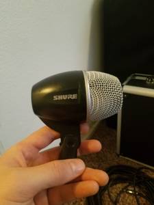 Shure pg52 bass drum mic (Fayetteville)