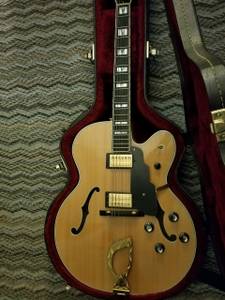 Guild X-700 jazz guitar (Central New York.)