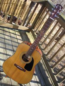 Guitar 013 Fender DG8s Solid Top (va)