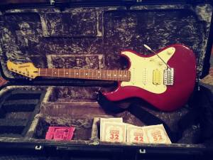 Fernandes Guitar with brand new case (Luther)