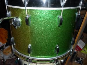 1966 Ludwig 14 x 22 green sparkle bass drum (Larchmont)