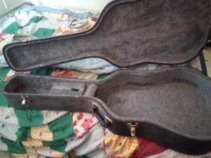 Acoustic Guitar Case (London Ky.)