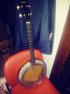 Vintage Vega Ranger Tenor banjo w/case (Como Park)