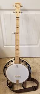 Deering Banjo and Accessories (Crawfordville, Florida)