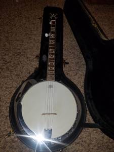 Asheville Banjo with Case Like New (Piedmont, AL)