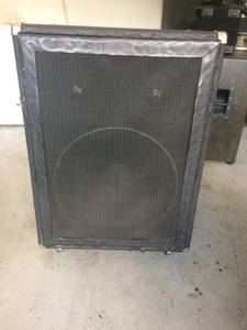Peavey bass cabinet (Wpb)