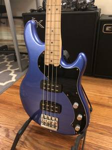 Fender American Standard Dimension bass IV HH Ocean Blue Metallic (Arlington)