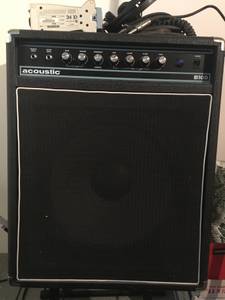 Acoustic B100 bass amp (Grosse Pointe Farms)