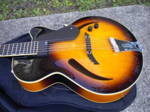 Gretsch G3900 or Trade for Jazz bass (mandarin)