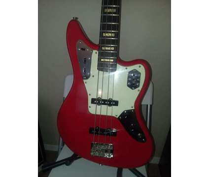 Fender Fire Red Jaguar bass