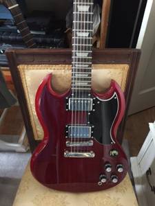 guitar epi sg in red (gloss) (loch raven)