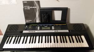 Yamaha PSR E243 Keyboard with manual and sustain pedal (Cottonwood walmart)