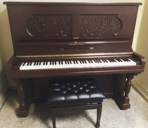 Fantastic sound Steinway & Sons upright piano/delivery include!!