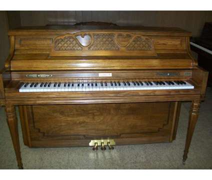 Kimball Artist Console/Upright Piano
