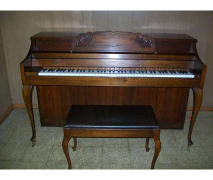Kimball Spinet/Upright Piano