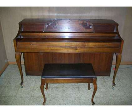 Kimball Spinet/Upright Piano