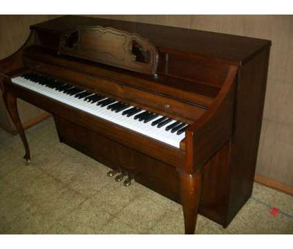Kimball Spinet/Upright Piano