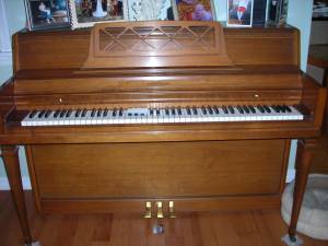 Cherry wood upright piano (dix hills)