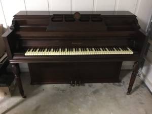 Mason & Hamlin Console Piano Fabulous Carved Art Case (Woodstock)