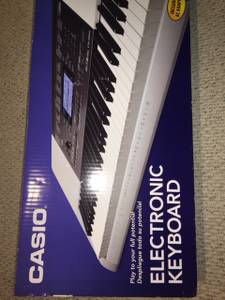 Casio CTK-4200 Keyboard w/ Stand (Gaithesburg)
