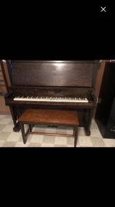 Antique Majestic piano