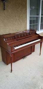 Piano $300 OBO (hendersonville)