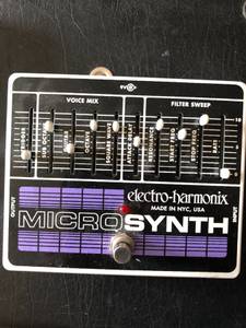 Electroharmonix micro synth pedal (Clinton)