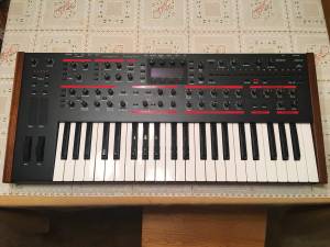 Dave Smith Instruments Pro 2 Synthesizer