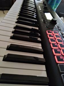 Korg Kross II Synthesizer Keyboard (Columbia)