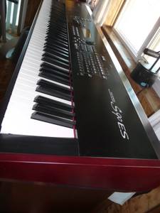 Yamaha s90es Piano and Synth (Yuma)