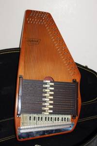 Vintage 36 String Oscar Schmidt Autoharp or Zither in Original Case (Lumberton)
