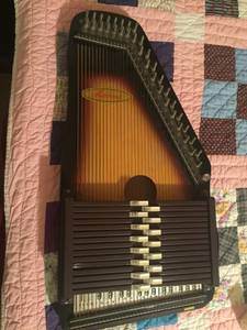 Harmony Auto Harp (SILOAM SPRINGS)
