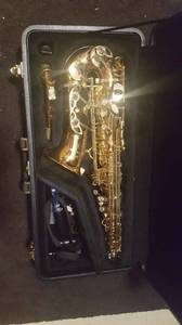 Selling yanigasawa 902 alto sax (Uco Edmond oklahoma)