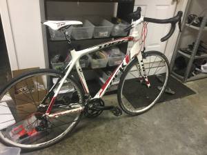High-End Trek Madone Full Carbon (58 cm) Road Bike (Roanoke)