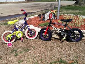 2 kids bikes (Columbus, IN)
