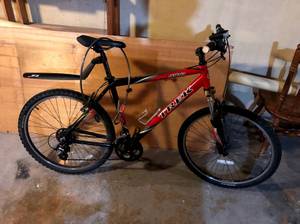 Trek 4100 mountain bike, red, large