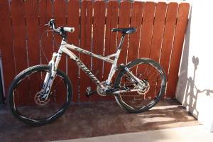 Specialized Epic Comp, large mountain bike (Pueblo West)