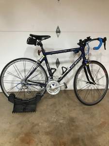 Trek road bike (Colbert county)