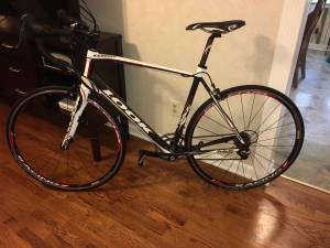 Possibly trade for 58cm or sell LOOK 566 full carbon road bike L/56cm (Al)
