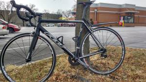 Beautiful Felt FA Road Bike in Like New Condition (58 cm) (Catonsville)