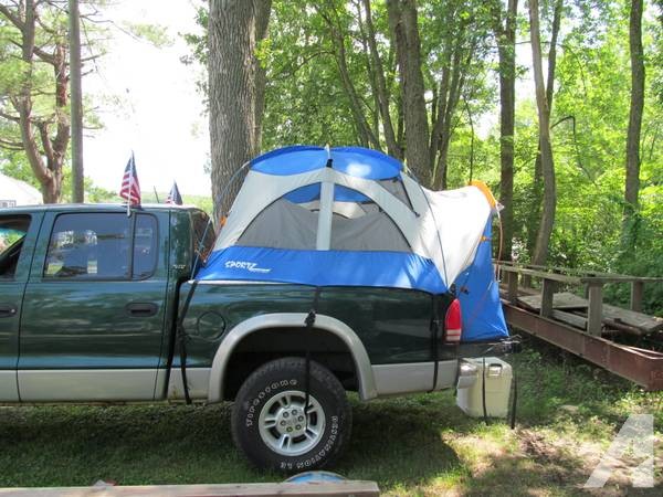 Truck bed tent camper for Dakota quad cab or Toyota Tacoma -