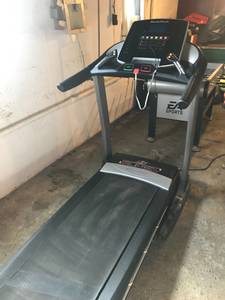 NordicTrack C900 Pro Treadmill (New Boston, OH)