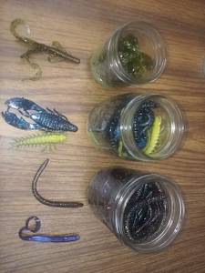 three jars soft plastic fishing lures for sale (west columbus)