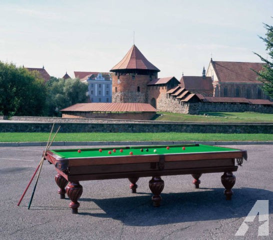 Russian Pyramid Billiard Table / Russian Pool Table