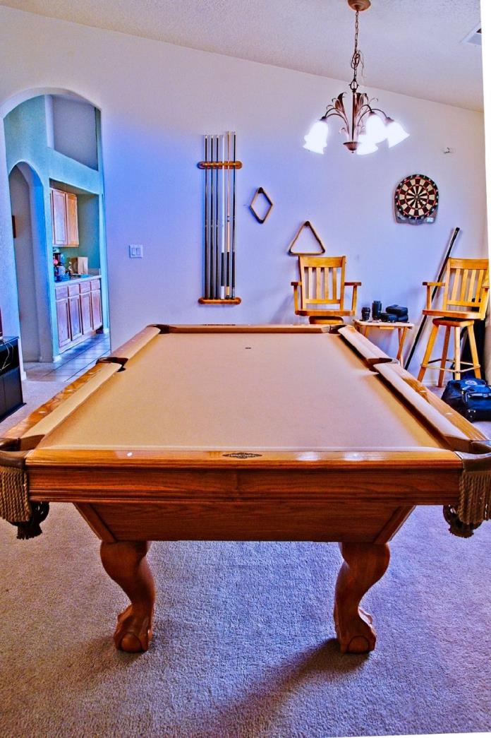 Beautiful Brunswick 8' pool table with accessories