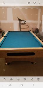 9ft slate pool table (Nashville Ga)